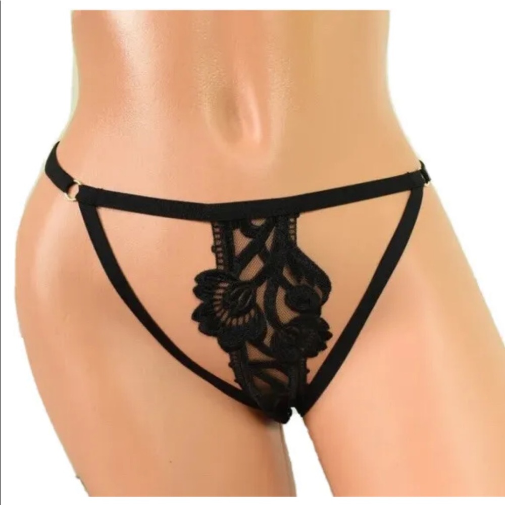 Victorias Secret Very Sexy Band of Lovers Strappy Open peek a boo bikini Panties